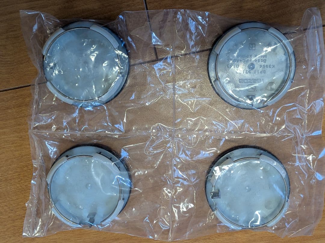 限定車純正 マツダ100周年 センターキャップ MAZDA3 CX-5 CX-8