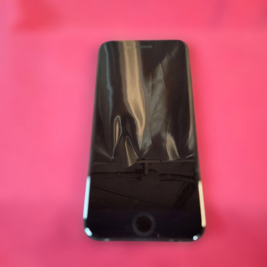 Suhr（平日受取希望です）iPhone8 2台まとめ動作品