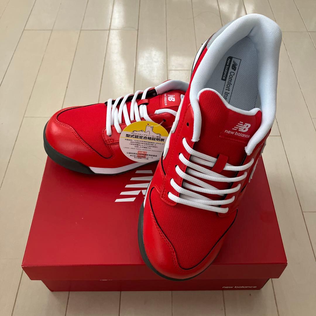 安全靴　new balance レッド スニーカー