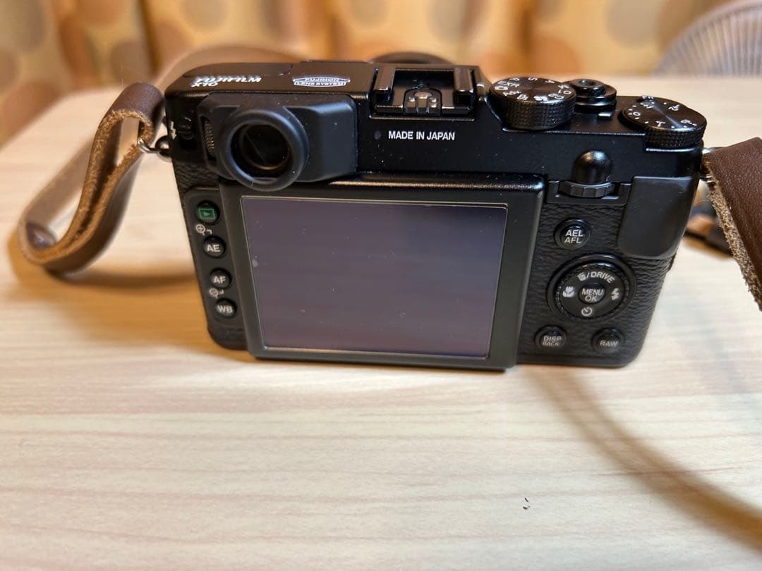 【Tsukiさま専用】FUJIFILM X10 付属品が多数