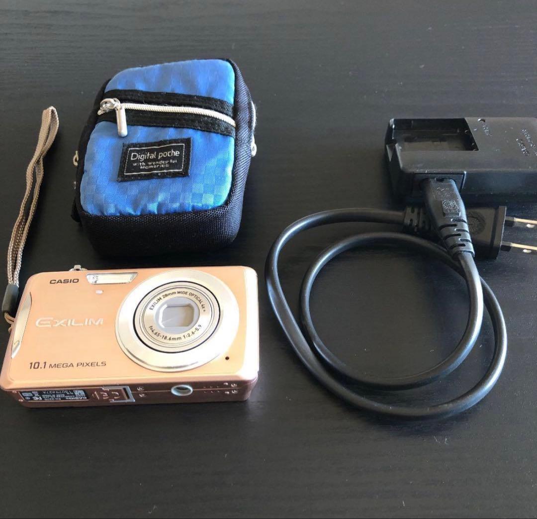 CASIO デジカメ ピンク