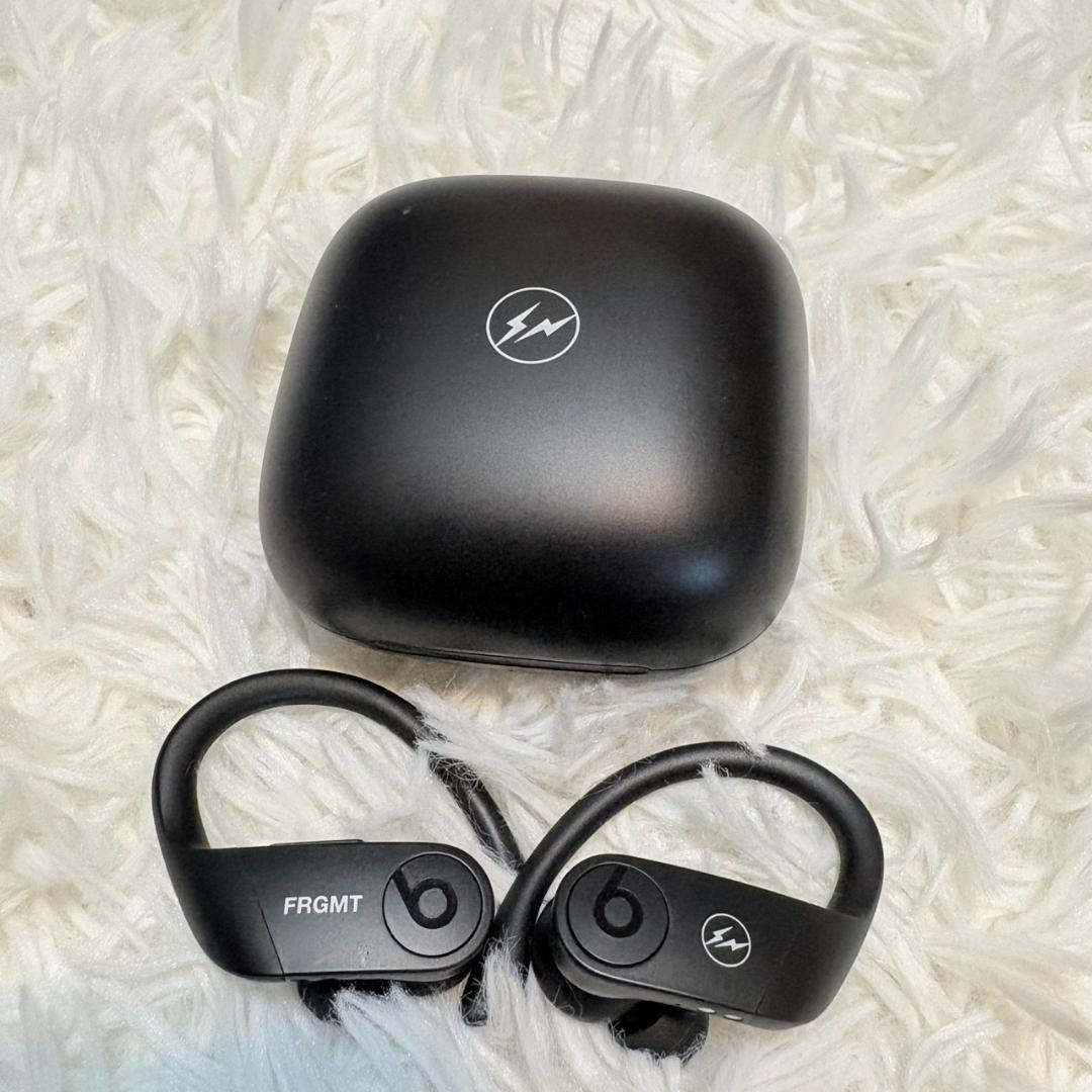 美品 FRAGMENT×Beats Powerbeats Pro コラボモデル