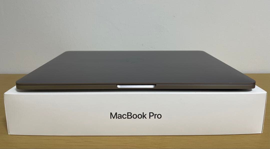 『美品』 MacBook Pro 2020 バッテリー良い