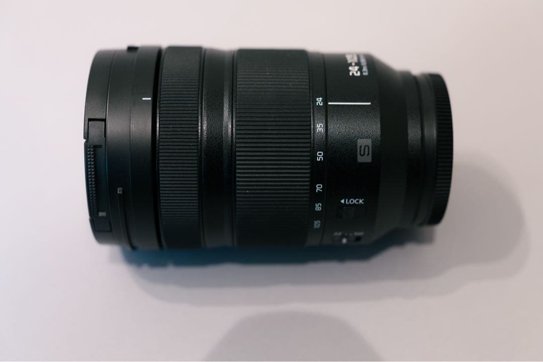 LUMIX S 24-105mm F4ズームレンズ S-R24105