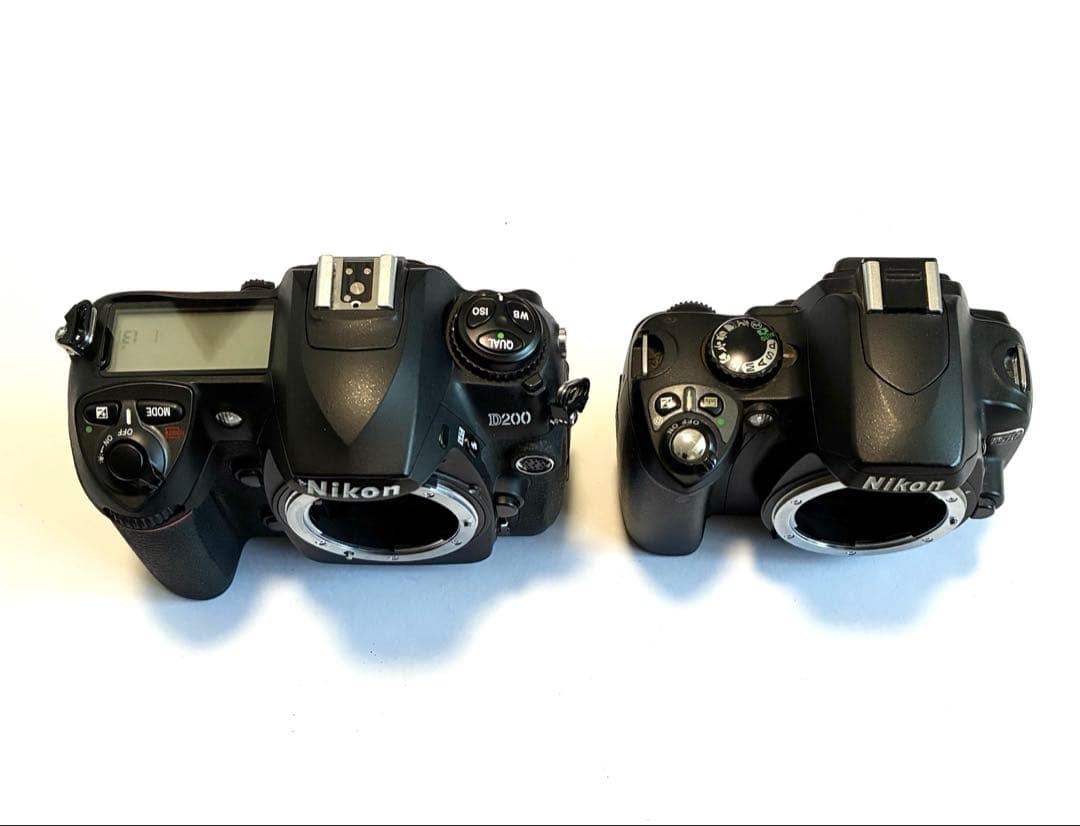 【Nikon】 D200／D40 デジタル一眼レフカメラ 2台セット