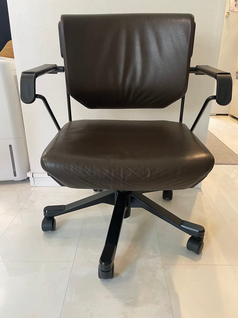 ジロフレックス giroflex 33 ローバック肘付き/革張り ダークブラウン