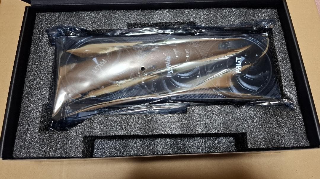 Palit製グラボ　 RTX 5060 Ti 16GB