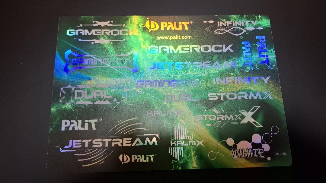 Palit製グラボ　 RTX 5060 Ti 16GB