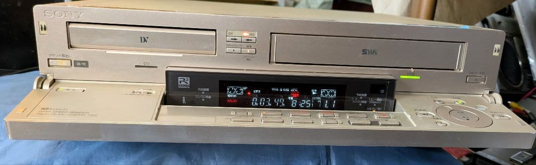 SONY MINI DV/SVHS ビデオデッキ　ＷＶ－ＤＲ7