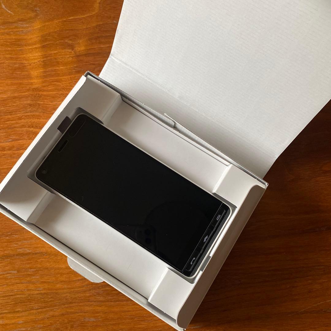 【美品】かんたんスマホ2+　説明書&箱付き　ホワイト　A201KC　ワイモバイル