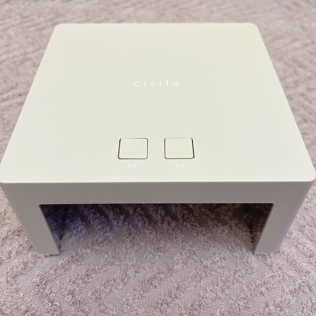 cirila(シリラ)ジェルネイルキット 3カラー&トップ・ベース付き