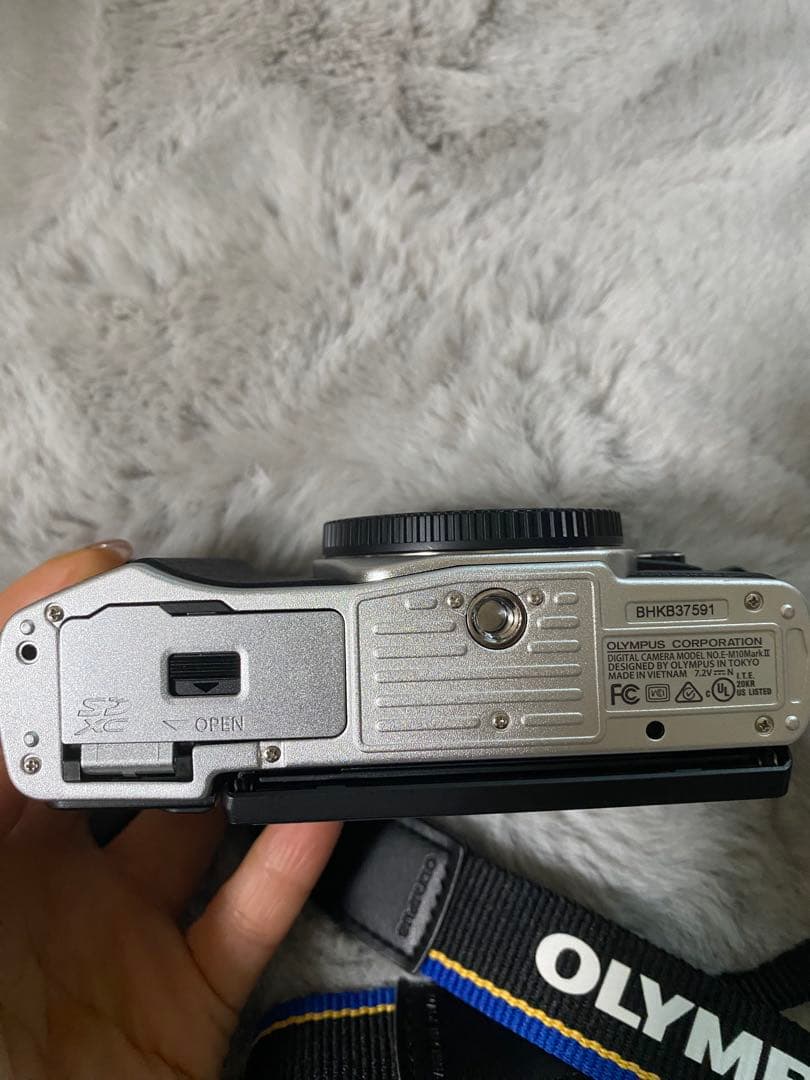 オリンパス OM-D E-M10 MarkII ズームキット