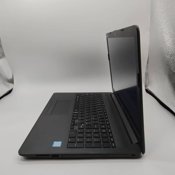 第8世代 i5 バッテリ◎ 15 HP 8GB SSD256GB オフィス
