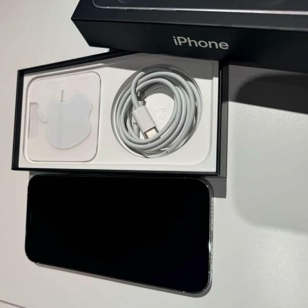 ［美品］Apple iPhone 12 Pro シルバー 128GB