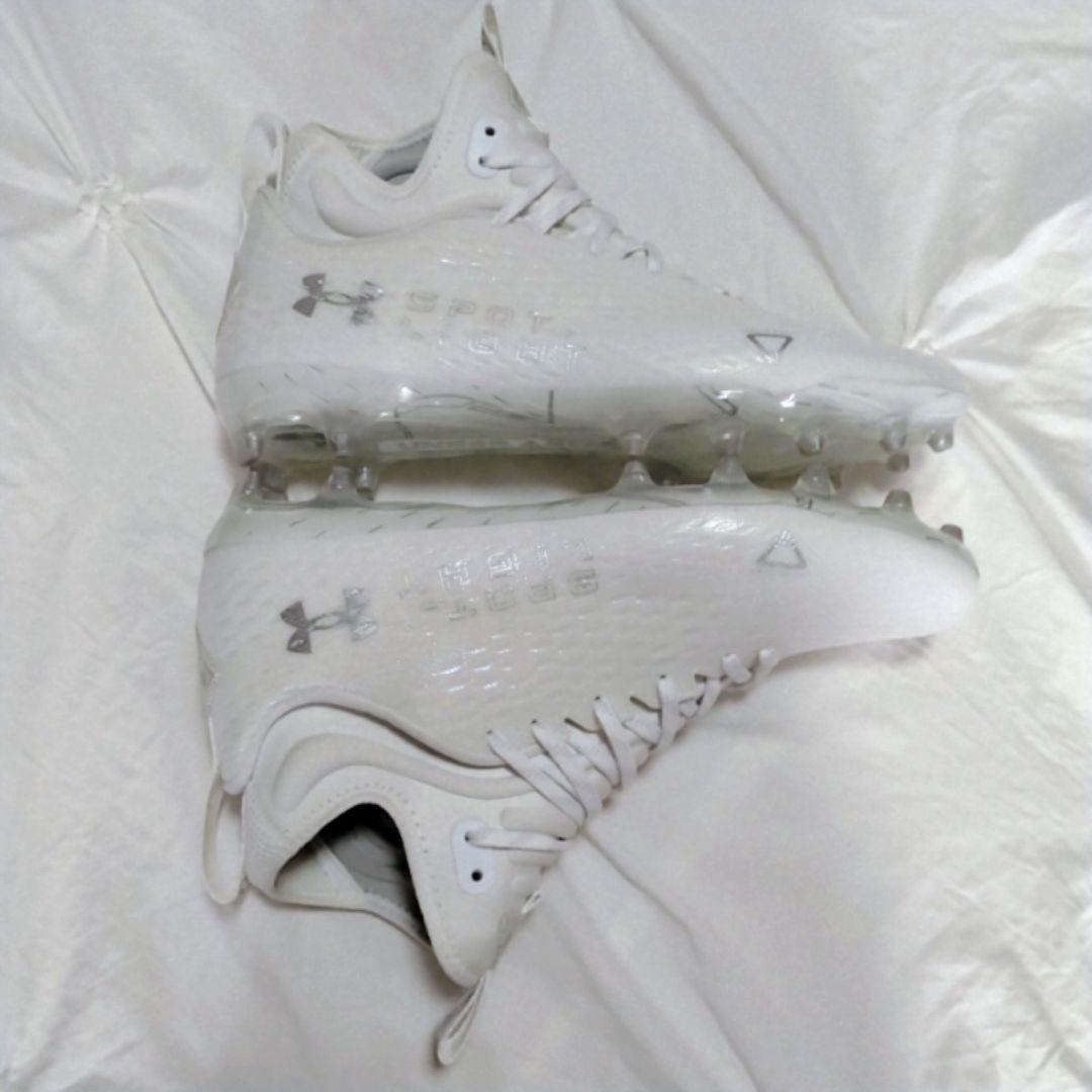 【新品未使用 28cm】アンダーアーマー アメフトスパイク スポットライト