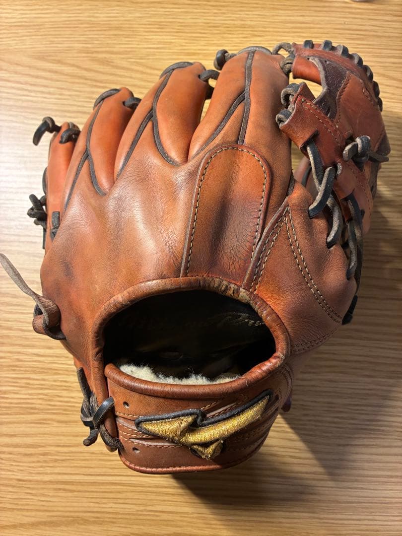 硬式内野用グローブ