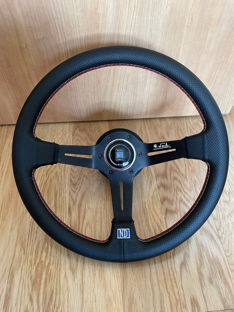 Nardi ステアリング　ハンドル ND ボスキット付属