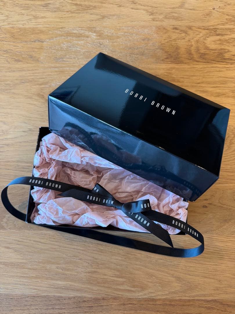 ボビイブラウン ピンクミラージュアイシャドウパレット　クリスマスコフレ　2025