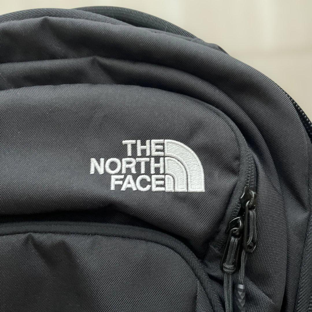ノースフェイス　リュック 美品 THE NORTH FACE PIVOTER