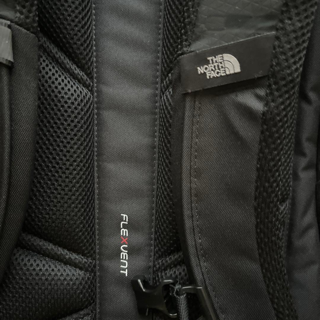 ノースフェイス　リュック 美品 THE NORTH FACE PIVOTER