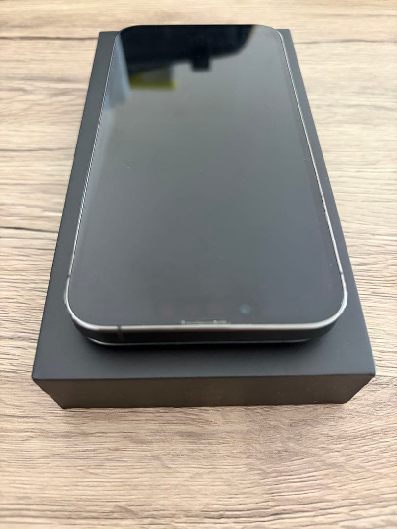 【美品SIMフリー】iPhone 13Pro 1TBグラファイト