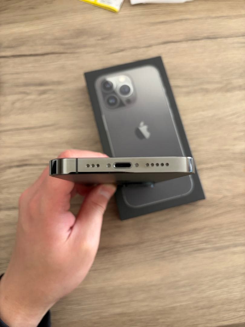 【美品SIMフリー】iPhone 13Pro 1TBグラファイト