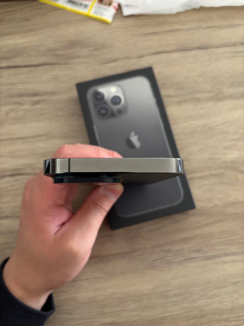 【美品SIMフリー】iPhone 13Pro 1TBグラファイト