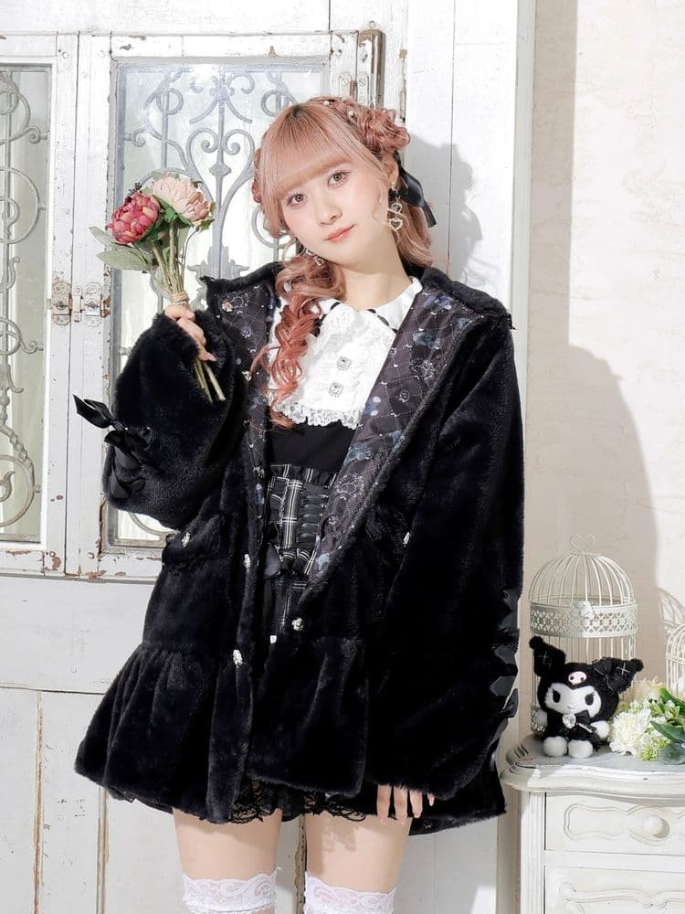 Sanrio　クロミ レースアップファーブルゾン　アウター　地雷系　秋冬　黒