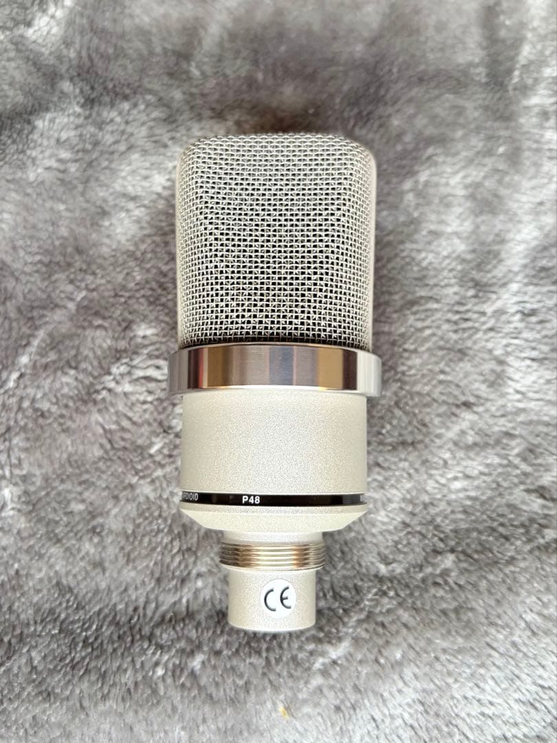 Neumann TLM 102 コンデンサーマイク（ニッケル）