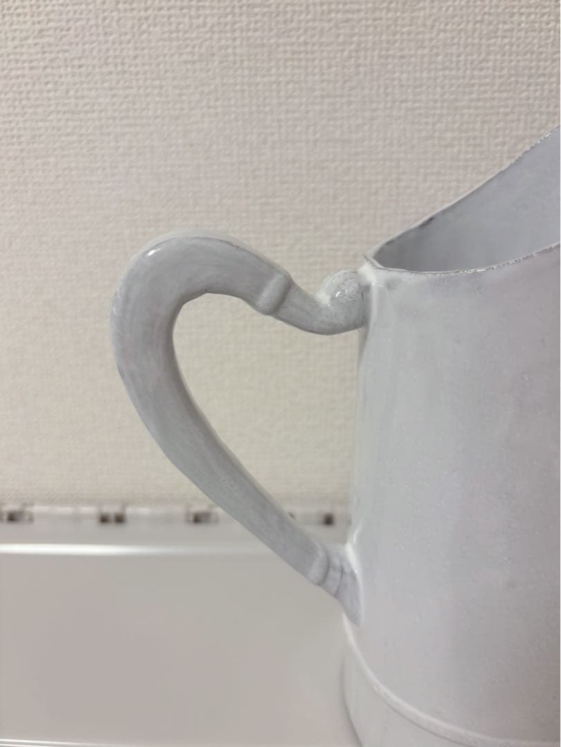 アスティエ・ド・ヴィラット フラワーベース