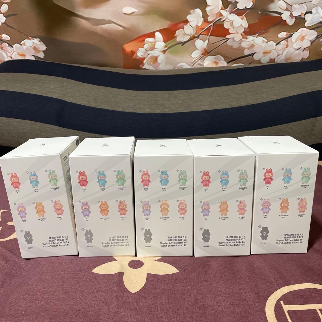 【新品未開封】ラブブ　LABUBU　ぬいぐるみ　正規品　即日発送