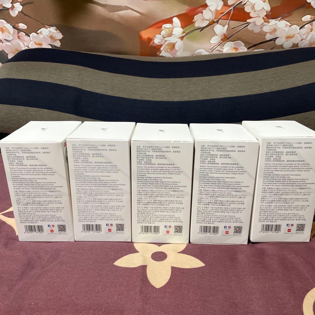 【新品未開封】ラブブ　LABUBU　ぬいぐるみ　正規品　即日発送