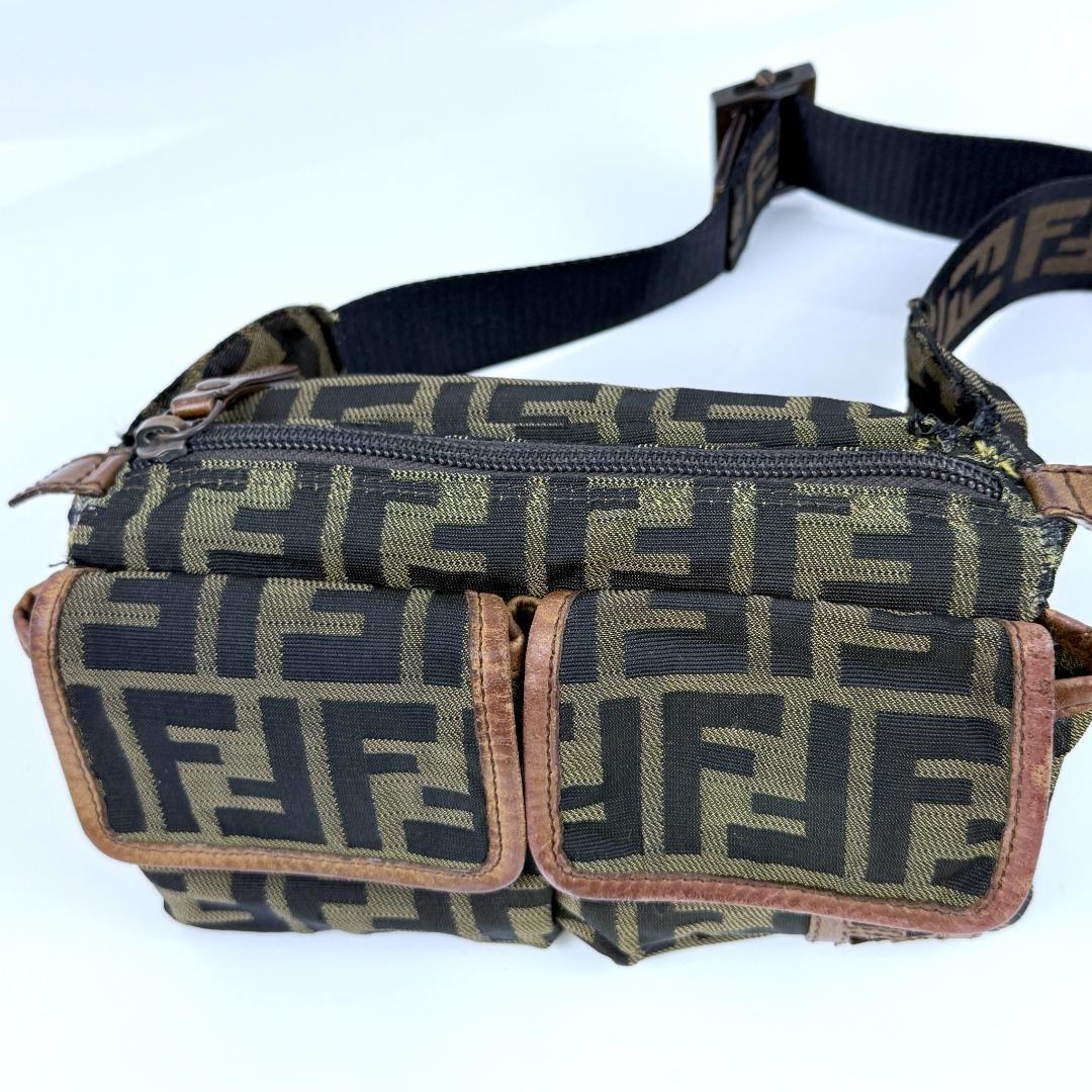 Fendi フェンディ FF柄 ボディバッグ ウエストバッグ ズッカ