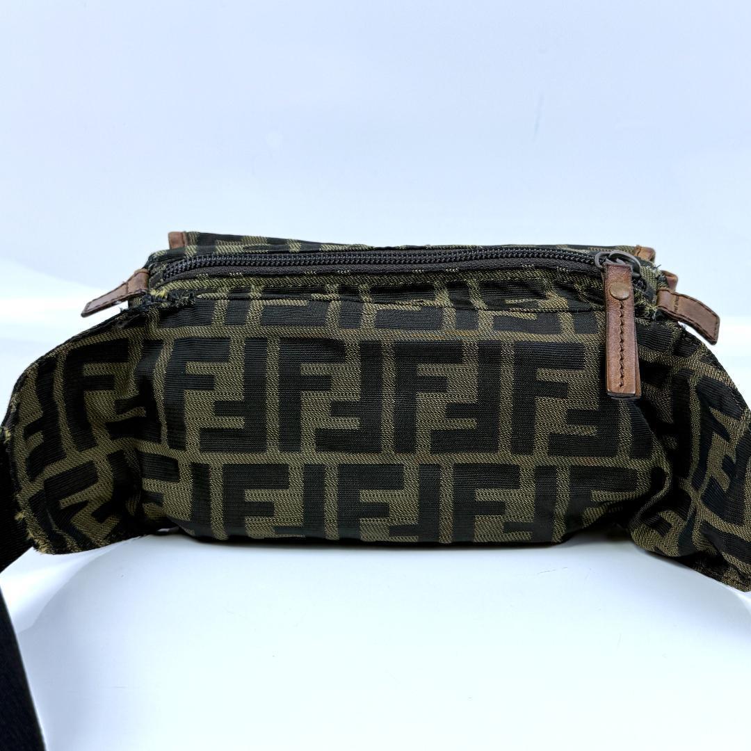 Fendi フェンディ FF柄 ボディバッグ ウエストバッグ ズッカ