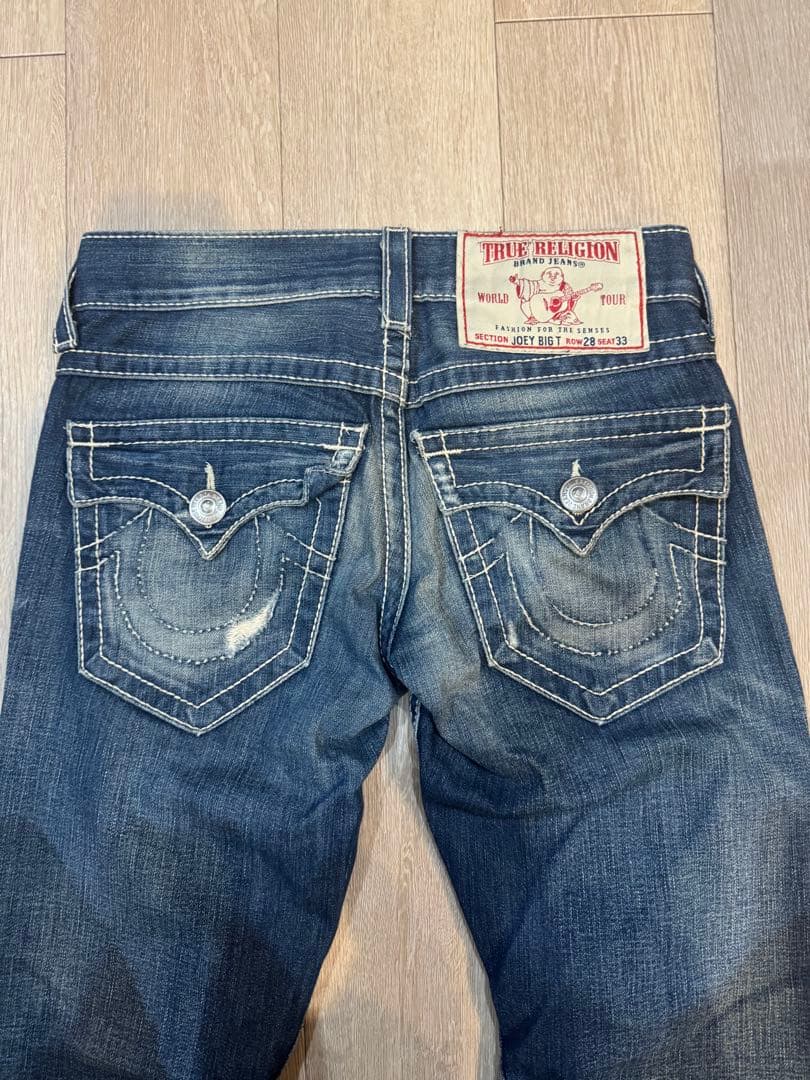TRUE RELIGION JOEY SUPER T IO着用