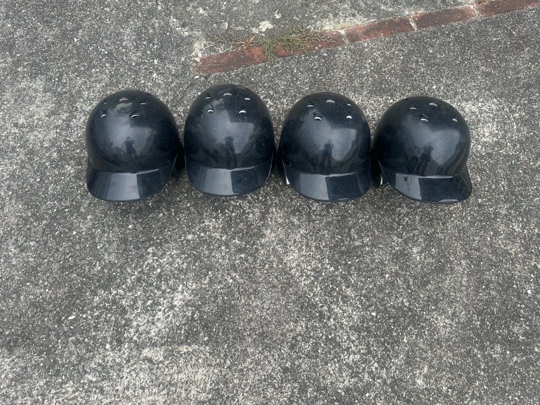 軟式野球　ヘルメット　4個セット　スラッガーの カバン付き