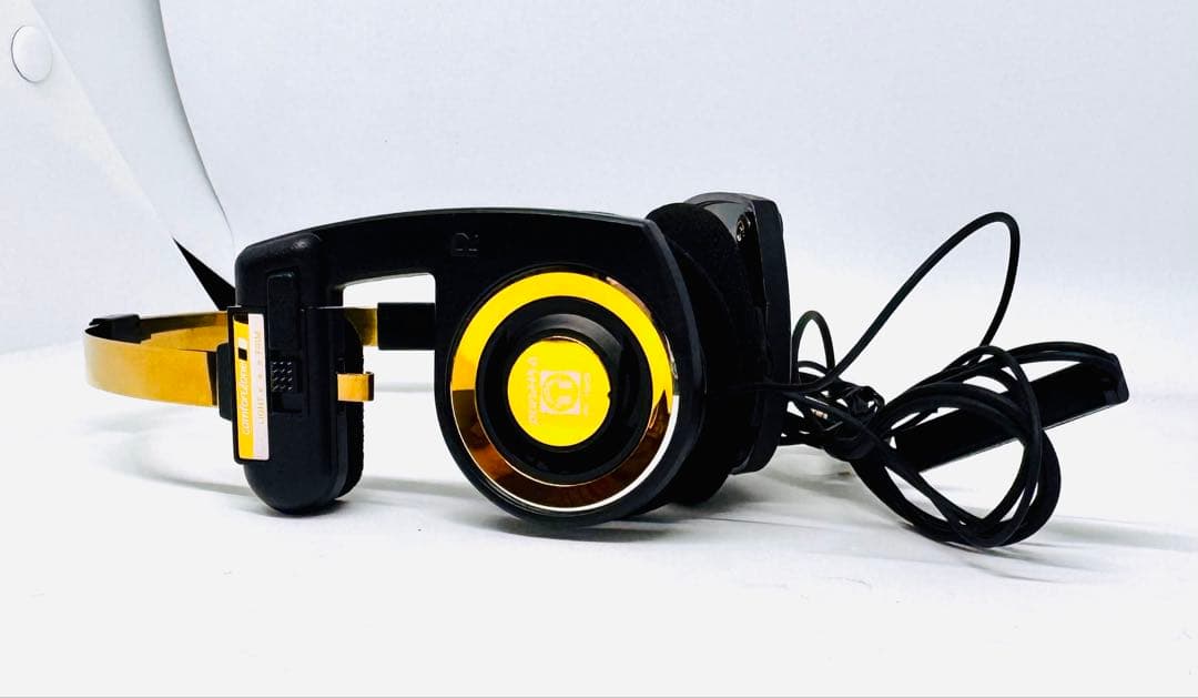 Koss Porta Pro 限定版ブラックゴールドオンイヤーヘッドフォン