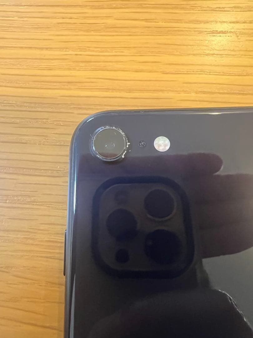 Apple iPhone SE3 本体　64GB