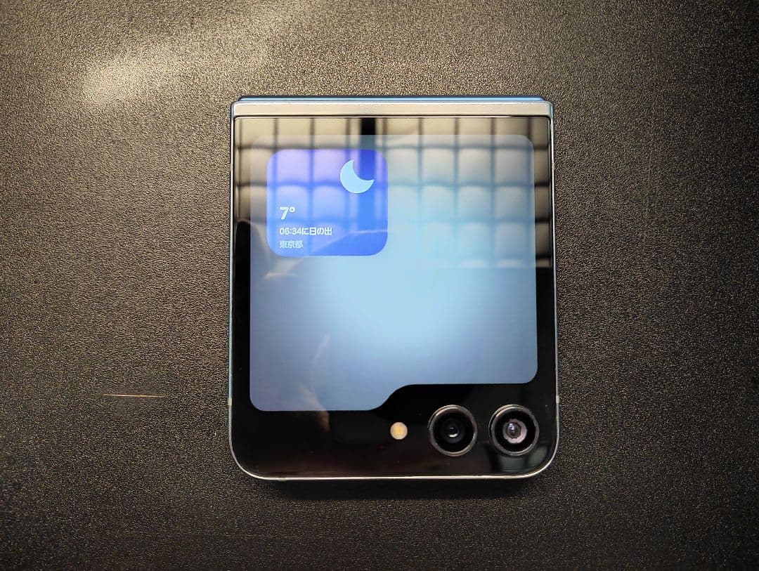 Galaxy Z Flip5 ミント 8/256gb simフリー au版