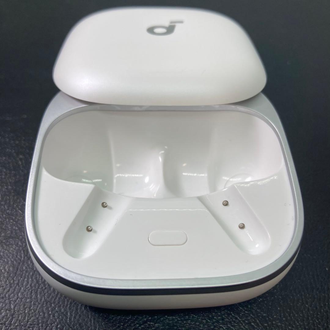 【美品】Soundcore Liberty5【充電ケース・ホワイト】