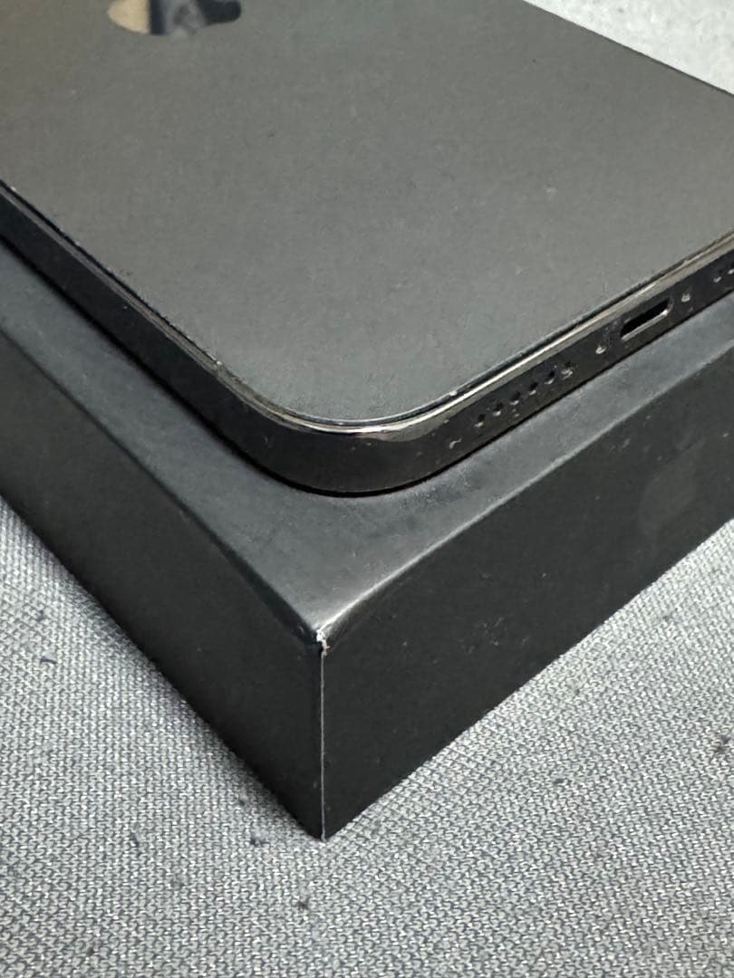 iPhone 12 Pro Max 128 GB グラファイト