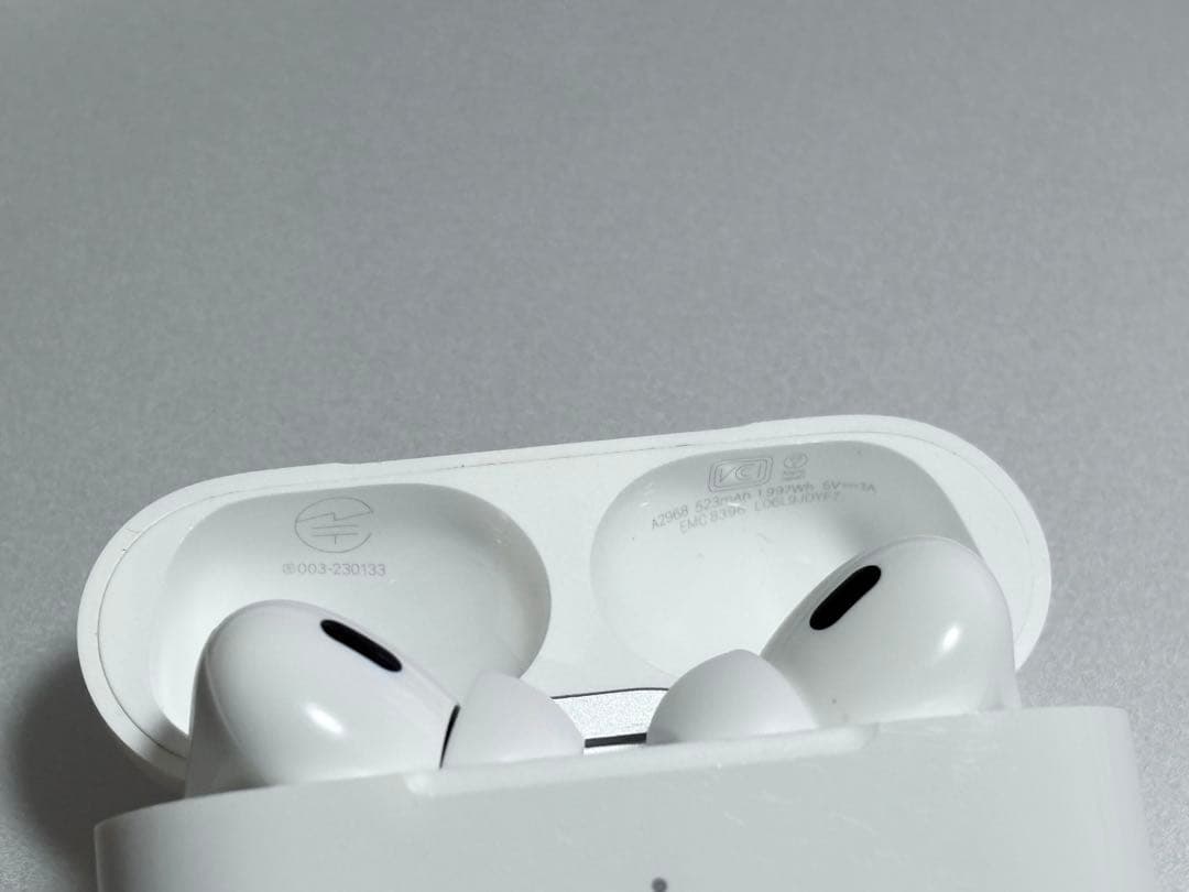 Apple AirPods Pro 2 USB C本体 充電ケース付き