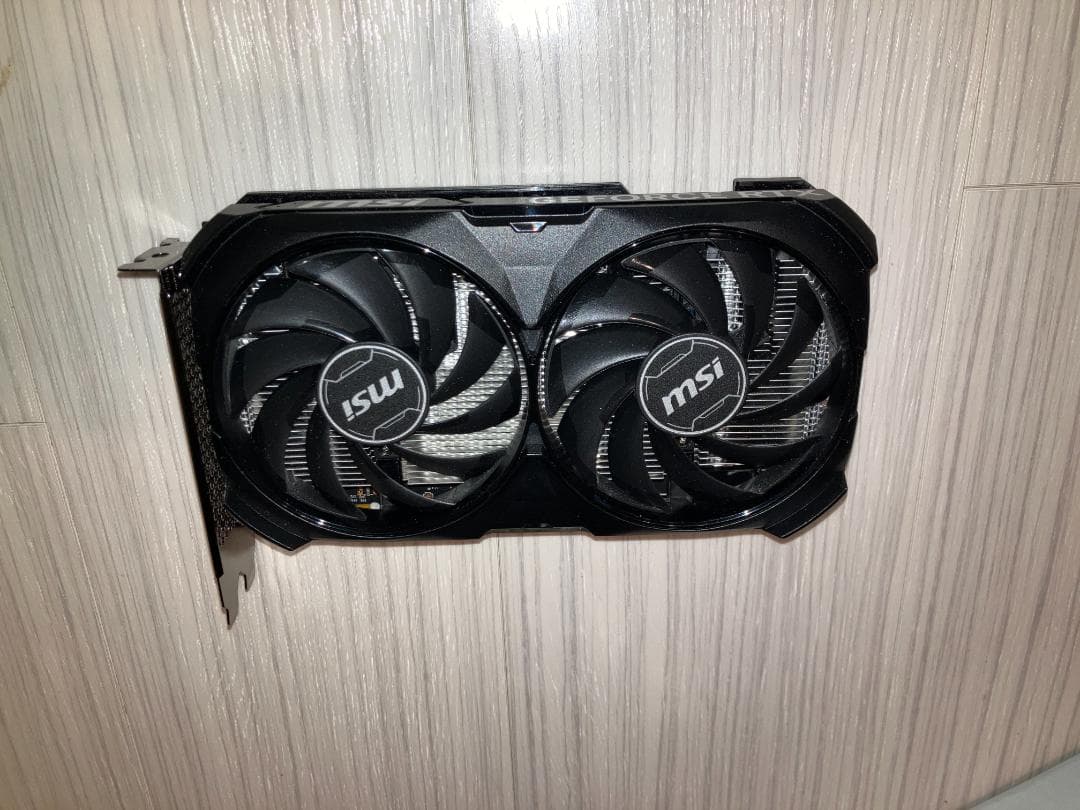 MSI GeForce RTX 4060 VENTUS 2X 本体