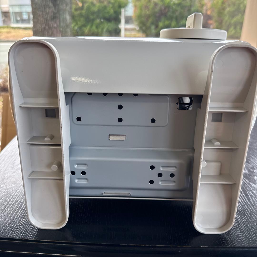 Iwatani カセットガス ストーブ 風暖 ホワイト CBGFH2