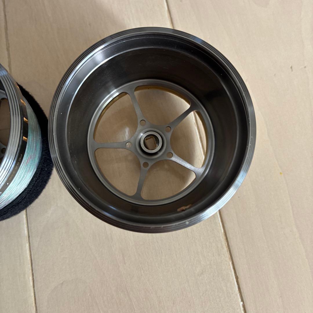 Daiwa トーナメントサーフ45 交換用スプール　2個セットケース付き