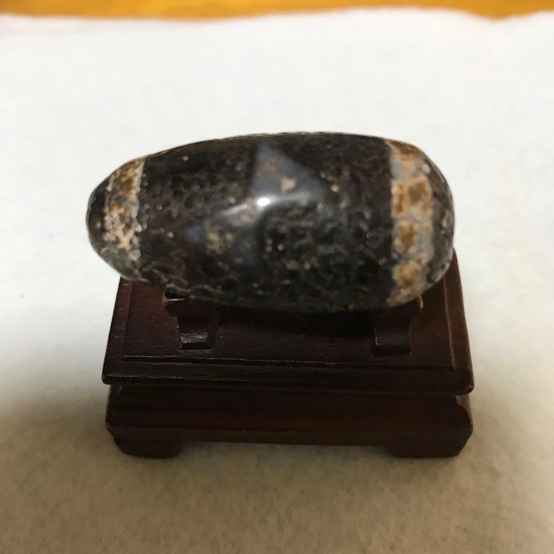 超激レア珍品‼︎ 古代老礦石　龍紋　たまご型閃電五眼天珠　フジヤマ