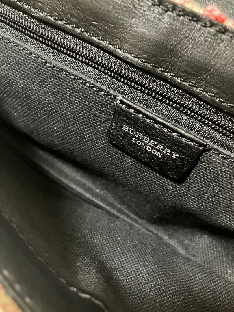 鍵付き　バーバリーロンドン　ノバチェック　ツイード　クラッチバッグ　ピンク