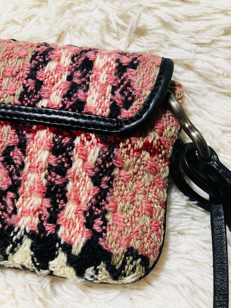 鍵付き　バーバリーロンドン　ノバチェック　ツイード　クラッチバッグ　ピンク