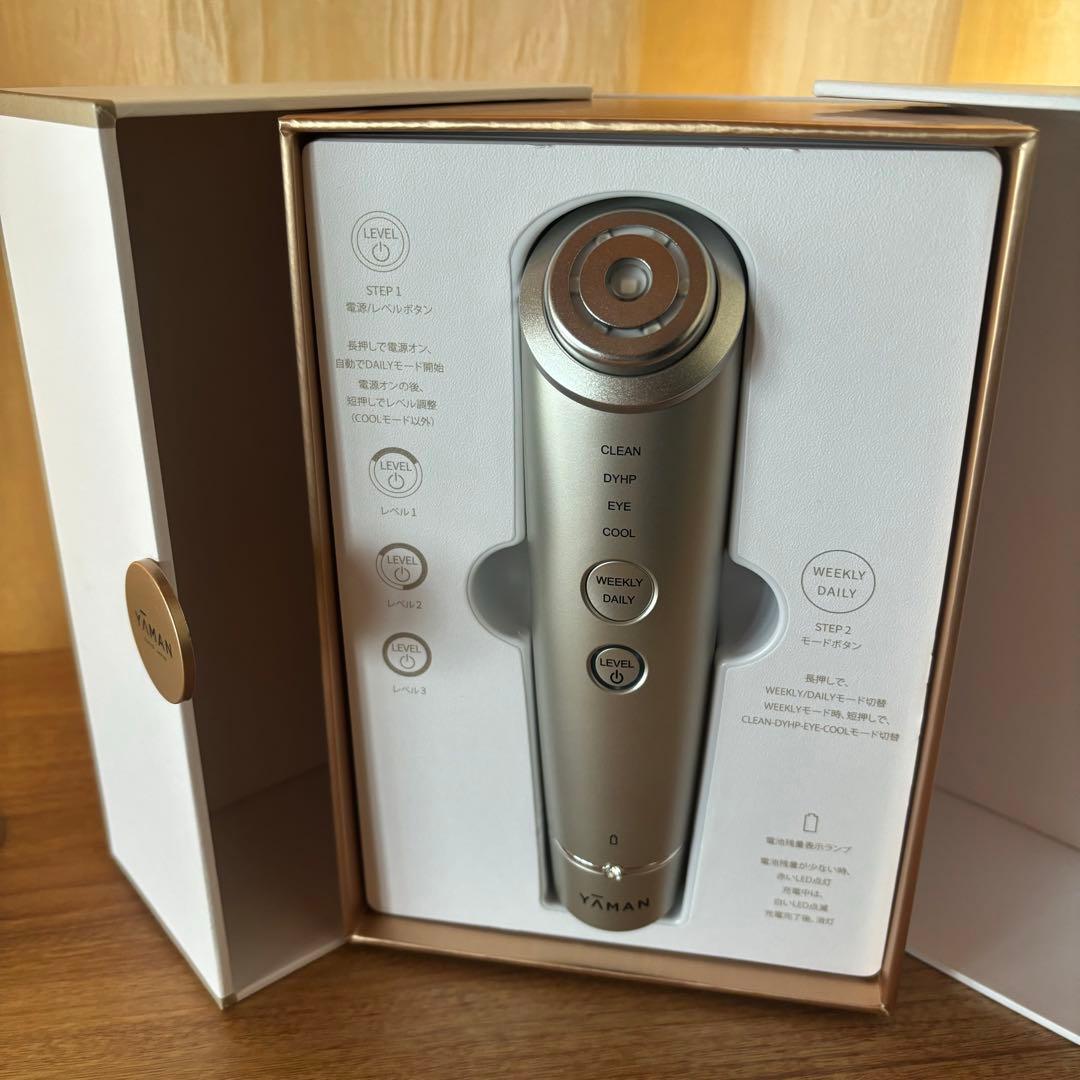 【美品】YAMAN 美顔器 フォトプラスシャイニーネオ