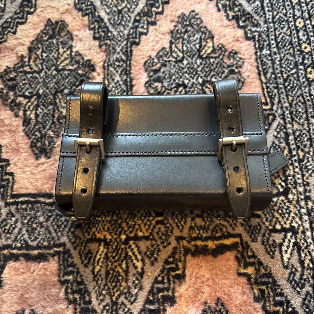 アクセサリー Brooks D-Shaped Tool Bag Black